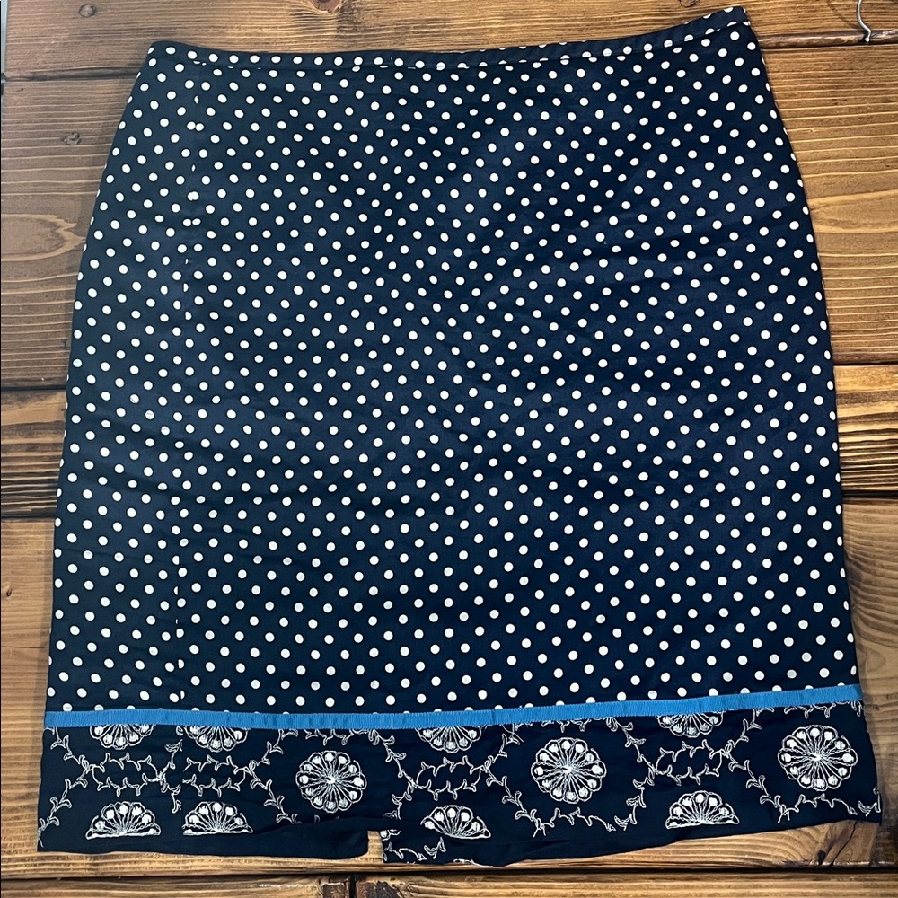 Ann Taylor LOFT Navy Blue Polka Dot Pencil Skirt with embroidered hem - 14